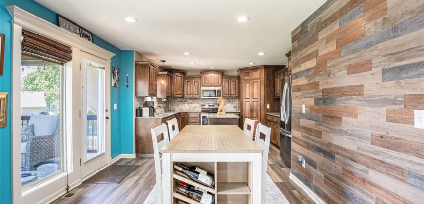 Homes for Sale in Kearney, MO 64060 | 721 E 13th Terrace