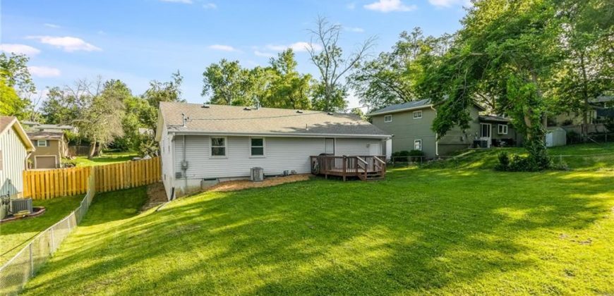 Homes for Sale in Liberty, MO 64068 | 208  JACKSON Street