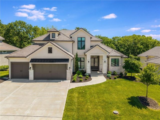 Homes for Sale in Kansas City, MO 64151 | 5827 N Lucerne Avenue