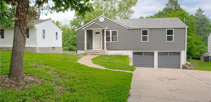 Homes for Sale in Kansas City, MO 64151 | 5539 N Adrian Avenue