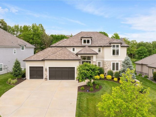 Homes for Sale in Kansas City, MO 64151 | 5947 N Cosby Street