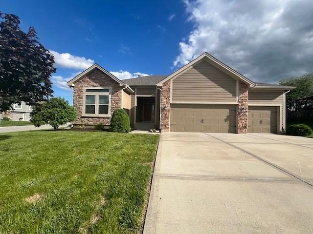 Homes for Sale in Kansas City, MO 64156 | 7035 NE 113th Terrace