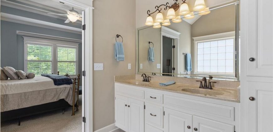 Homes for Sale in Kansas City, MO 64154 | 5800 NW 108th Court