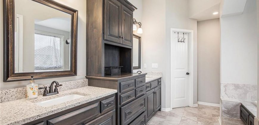Homes for Sale in Kansas City, MO 64155 | 10831 N Tracy Avenue