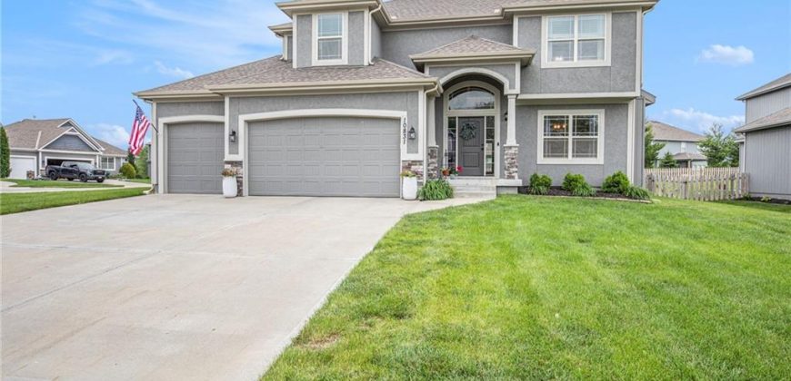 Homes for Sale in Kansas City, MO 64155 | 10831 N Tracy Avenue