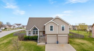 Homes for Sale in Platte City, MO 64079 | 12880  Ridgeview Drive
