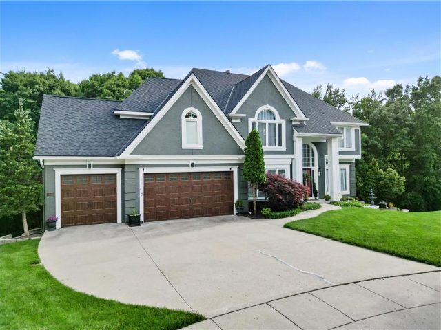Homes for Sale in Kansas City, MO 64116 | 1329 NW 47th Street