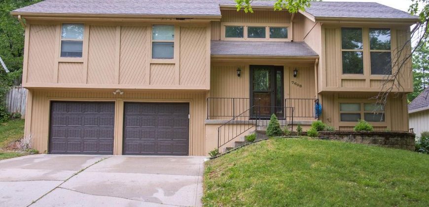 Homes for Sale in Kansas City, MO 64152 | 7608 NW 70th Street