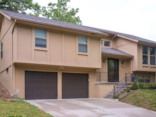 Homes for Sale in Kansas City, MO 64152 | 7608 NW 70th Street