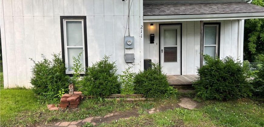 Homes for Sale in Liberty, MO 64068 | 211  Suddarth Street