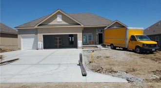 Homes for Sale in Kansas City, MO 64156 | 10139 N Winchester Avenue