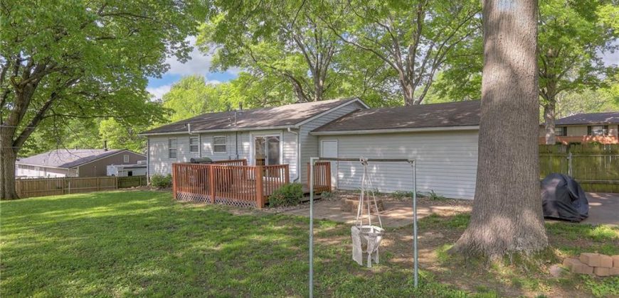 Homes for Sale in Kansas City, MO 64151 | 5805 N Belton Avenue