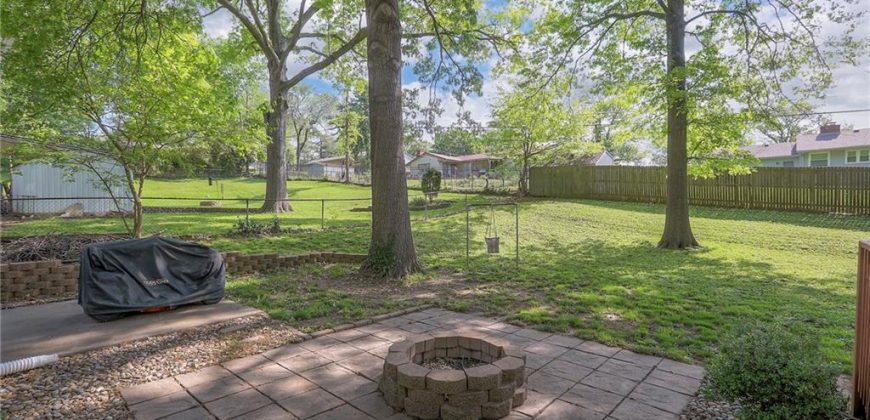 Homes for Sale in Kansas City, MO 64151 | 5805 N Belton Avenue
