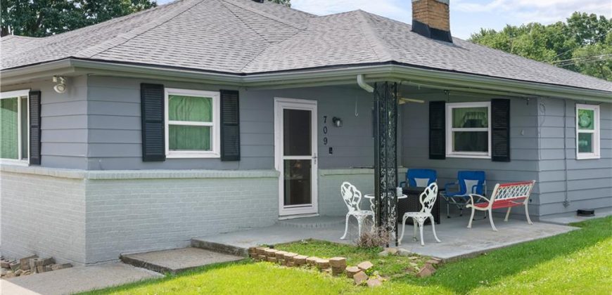 Homes for Sale in Kansas City, MO 64116 | 709 NE 46th Terrace