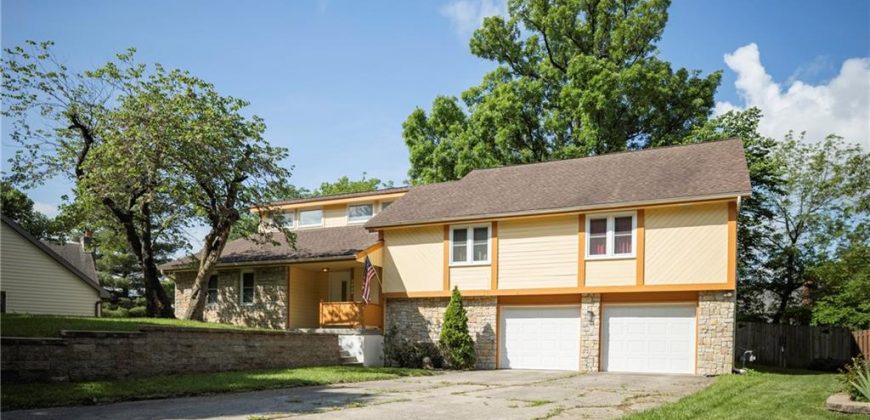 Homes for Sale in Kansas City, MO 64151 | 5926 N Chatham Avenue