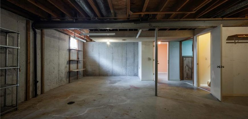 Homes for Sale in Kansas City, MO 64151 | 5926 N Chatham Avenue