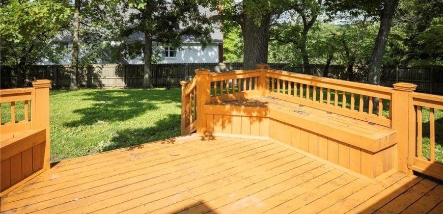 Homes for Sale in Kansas City, MO 64151 | 5926 N Chatham Avenue