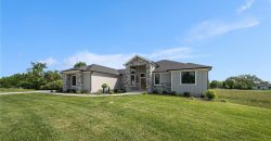 Homes for Sale in Parkville, MO 64152 | 7555 NW Fawn Circle