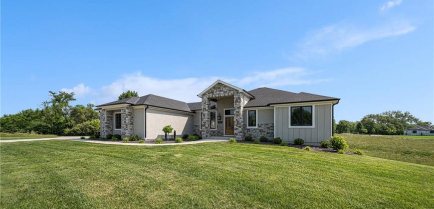 Homes for Sale in Parkville, MO 64152 | 7555 NW Fawn Circle