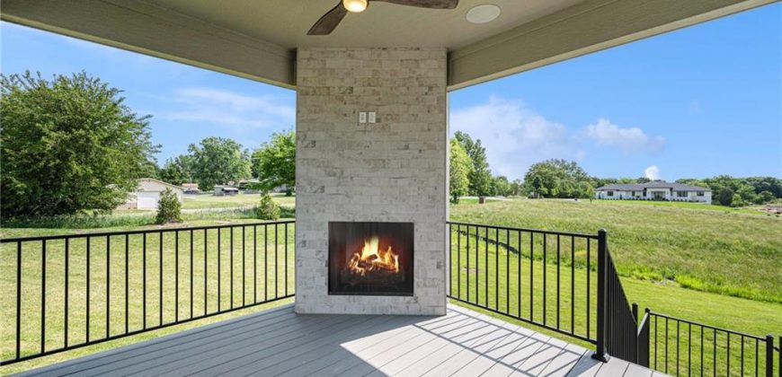 Homes for Sale in Parkville, MO 64152 | 7555 NW Fawn Circle