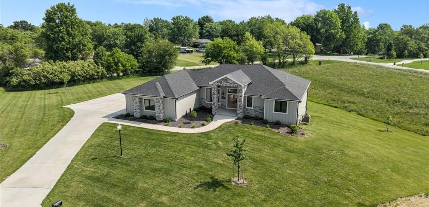 Homes for Sale in Parkville, MO 64152 | 7555 NW Fawn Circle