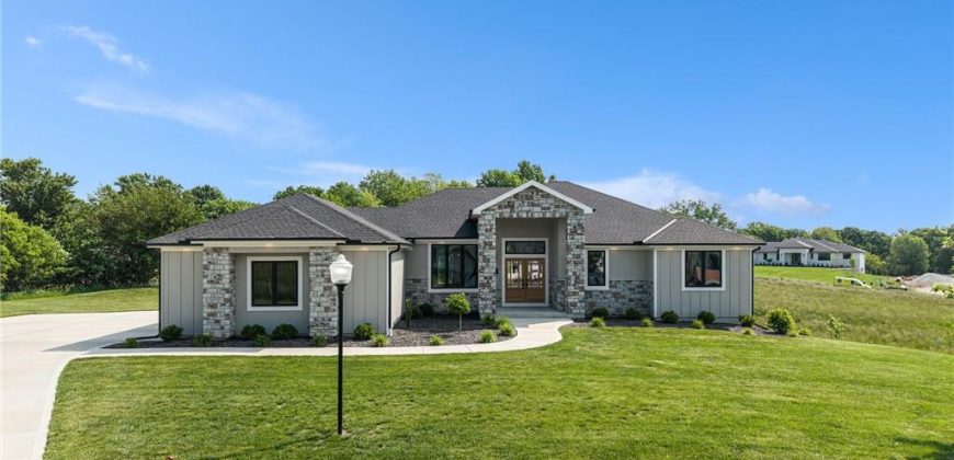 Homes for Sale in Parkville, MO 64152 | 7555 NW Fawn Circle