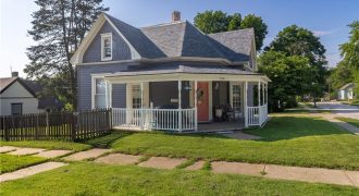 Homes for Sale in Liberty, MO 64068 | 128 E Brown Street