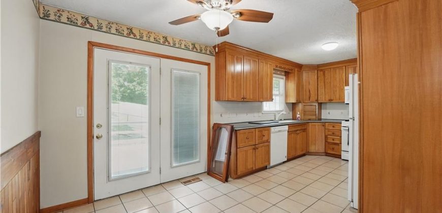 Homes for Sale in Kansas City, MO 64116 | 2326 NE 42nd Street