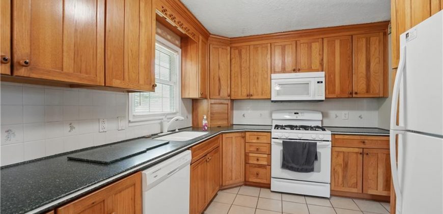 Homes for Sale in Kansas City, MO 64116 | 2326 NE 42nd Street