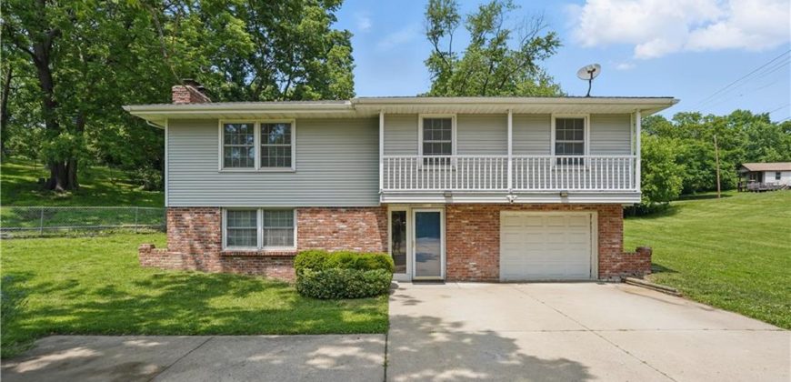 Homes for Sale in Kansas City, MO 64116 | 2326 NE 42nd Street
