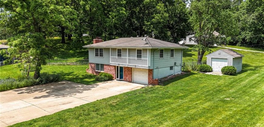 Homes for Sale in Kansas City, MO 64116 | 2326 NE 42nd Street
