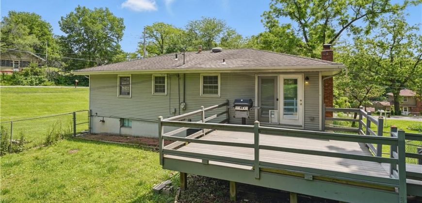 Homes for Sale in Kansas City, MO 64116 | 2326 NE 42nd Street