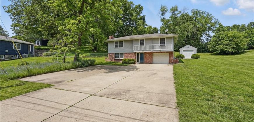 Homes for Sale in Kansas City, MO 64116 | 2326 NE 42nd Street
