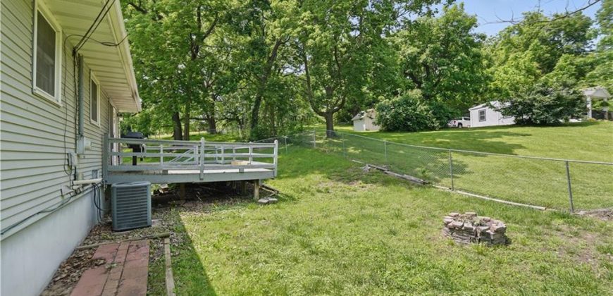 Homes for Sale in Kansas City, MO 64116 | 2326 NE 42nd Street