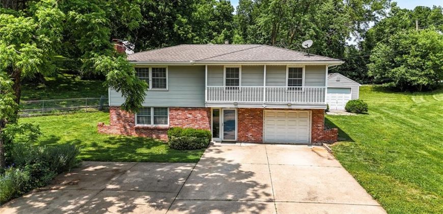 Homes for Sale in Kansas City, MO 64116 | 2326 NE 42nd Street