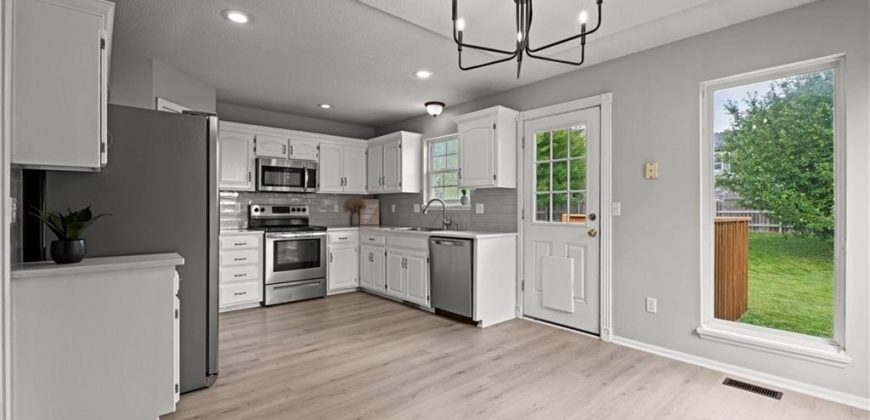 Homes for Sale in Kansas City, MO 64155 | 11231 N Madison Avenue
