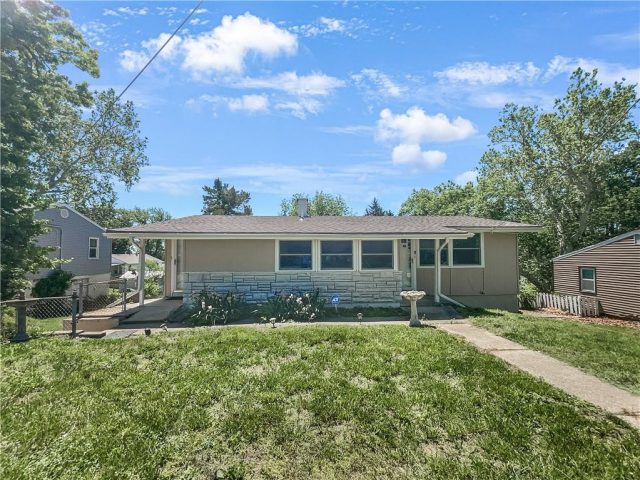 Homes for Sale in Kansas City, MO 64117 | 2939  Jewett Street