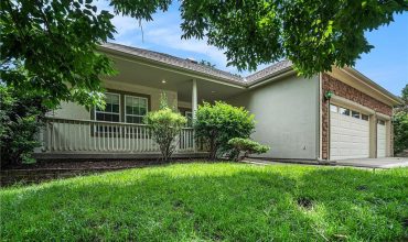 Homes for Sale in Smithville, MO 64089 | 13305  Forest Oaks Drive