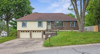 Homes for Sale in Liberty, MO 64068 | 1541 N Withers Road