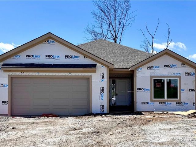 Homes for Sale in Kansas City, MO 64157 | 10022 N Oakland Avenue