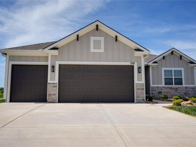 Homes for Sale in Kansas City, MO 64165 | 1301 NE 123rd Street