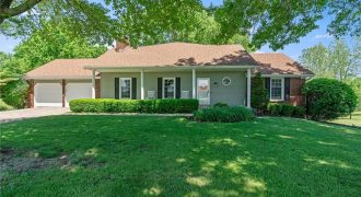 Homes for Sale in Kearney, MO 64060 | 15017  Woodcliffe Circle