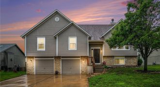 Homes for Sale in Kansas City, MO 64157 | 10820 N Donnelly Court