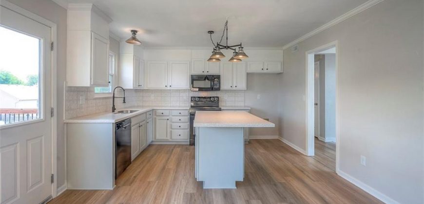 Homes for Sale in Kansas City, MO 64157 | 8640 NE 115th Terrace