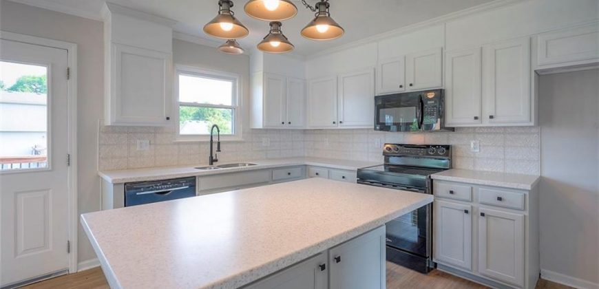 Homes for Sale in Kansas City, MO 64157 | 8640 NE 115th Terrace