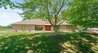 Homes for Sale in Oakwood, MO 64118 | 1038 N Woodland Court