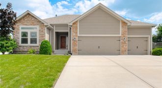 Homes for Sale in Kansas City, MO 64156 | 7035 NE 113th Terrace