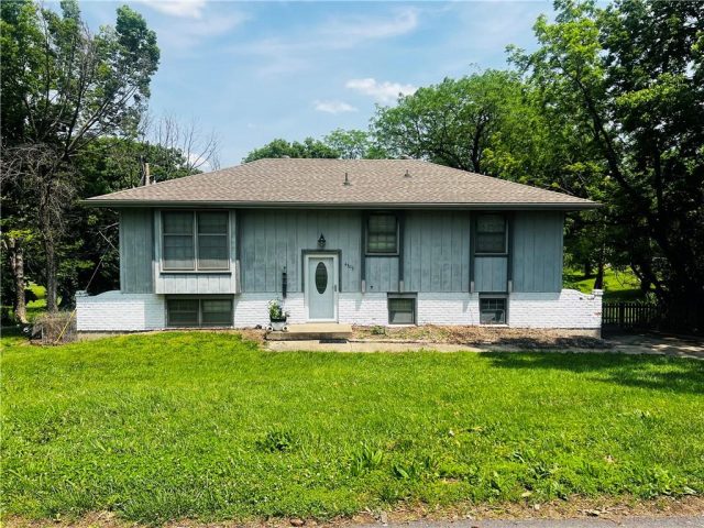 Homes for Sale in Kansas City, MO 64117 | 4309 NE ARBOR Road
