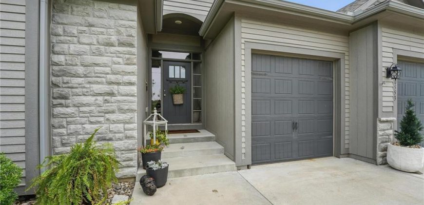 Homes for Sale in Kansas City, MO 64157 | 10553 N Randolph Avenue