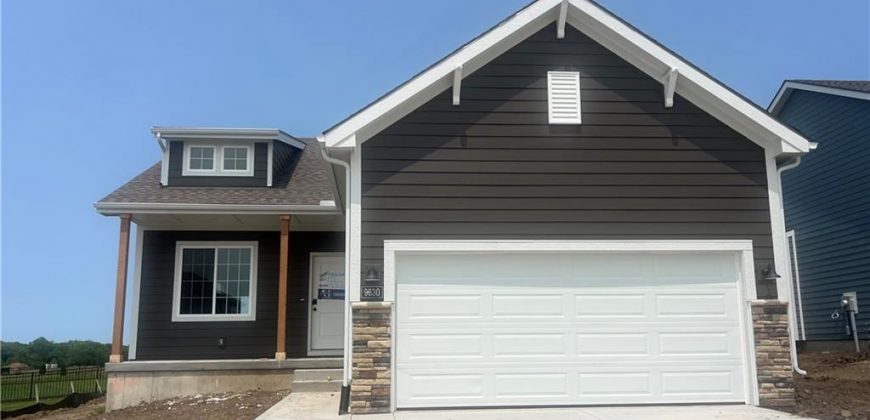 Homes for Sale in Kansas City, MO 64154 | 9630 N Colrain Avenue